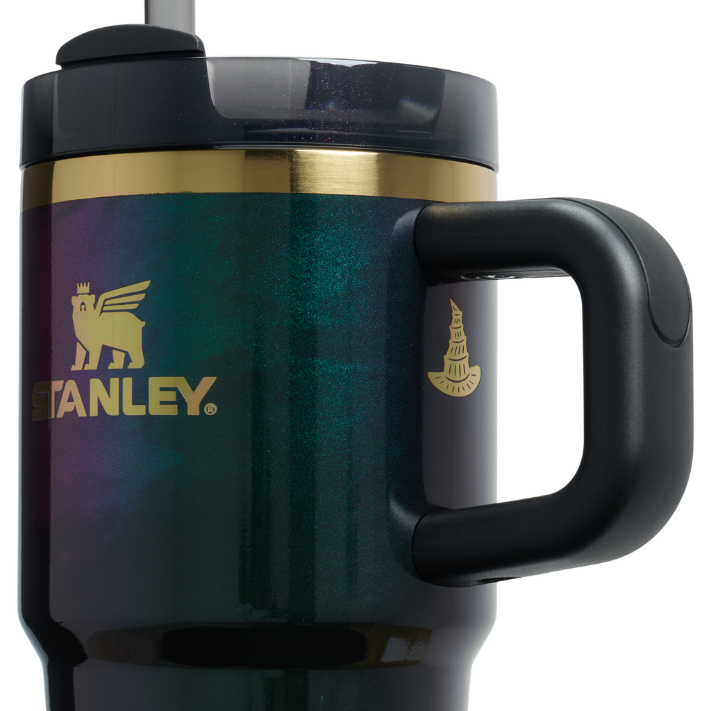 Double-Wall Vacuum The Wicked for Good Quencher H2.0 Flowstate Tumbler D247R - Premium Stainless Steel Straw Cup for All-Day Hydration Detail