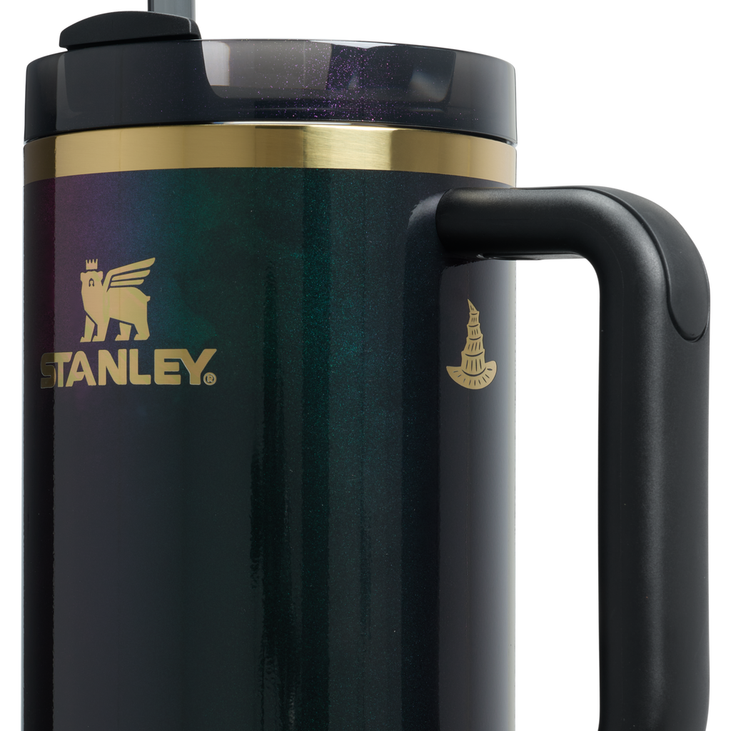 Car-Cup Friendly The Wicked for Good Quencher H2.0 Flowstate Tumbler D245R - Premium Stainless Steel Straw Cup for All-Day Hydration Detail